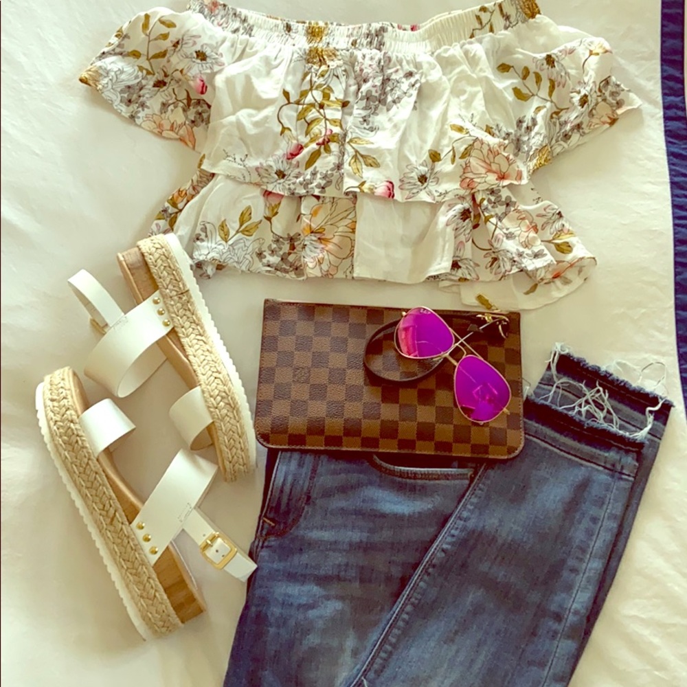 LF off the shoulder crop top